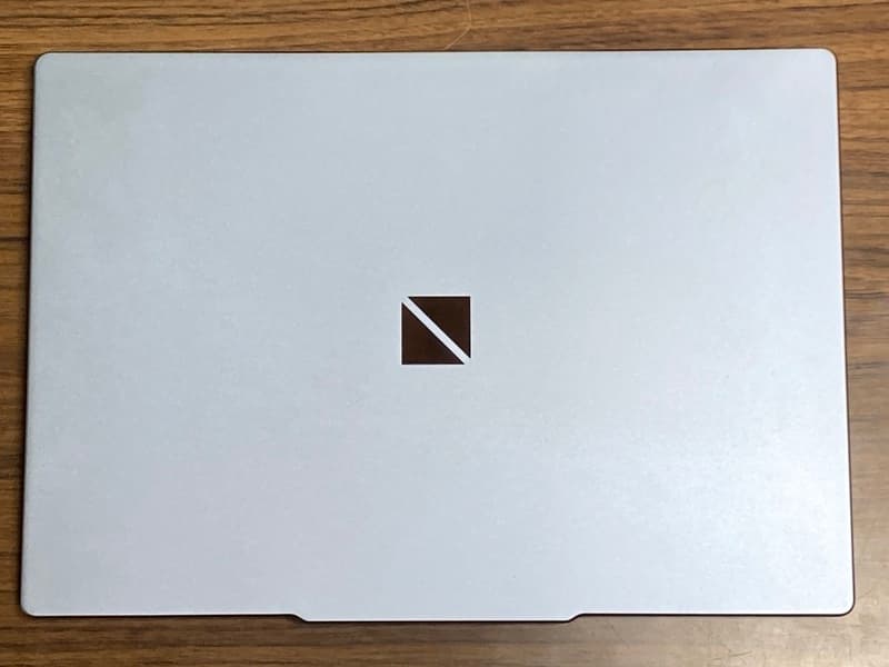 NEC LAVIE N13 Slim 天板デザイン 背面パネル